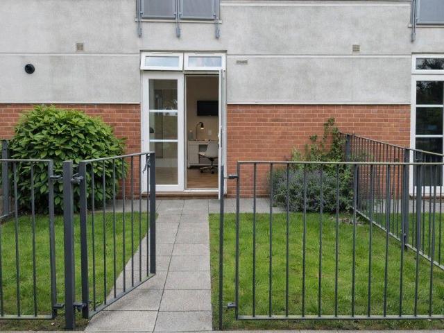 Watkin road, Leicester LE2 Studio to rent £802 pcm £185 pw
