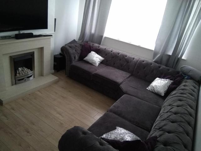 Watling Court, High Street North. 2 bed ground floor flat to rent £1,050 pcm £242 pw