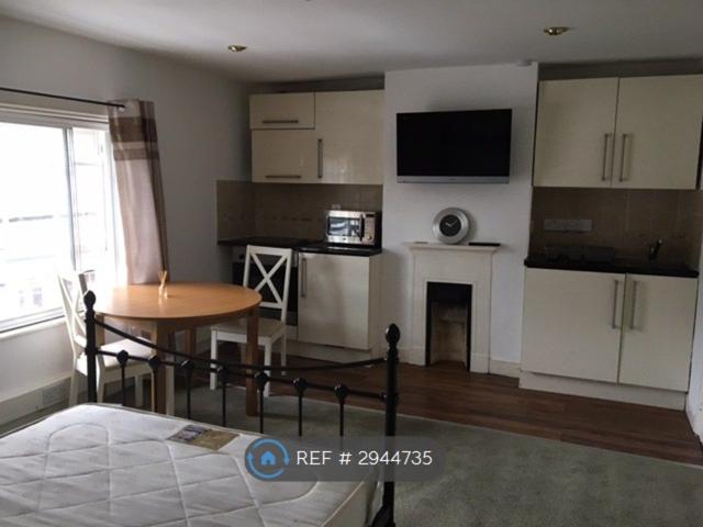 Watling Street East, Towcester NN12, 1 bed flat to rent, £700 pcm | PrimeLocation