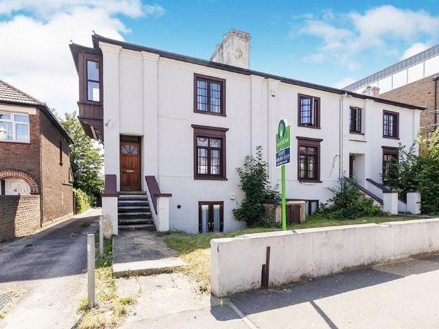 Watling Street, Kent DA6 2 bed flat to rent £1,650 pcm £381 pw