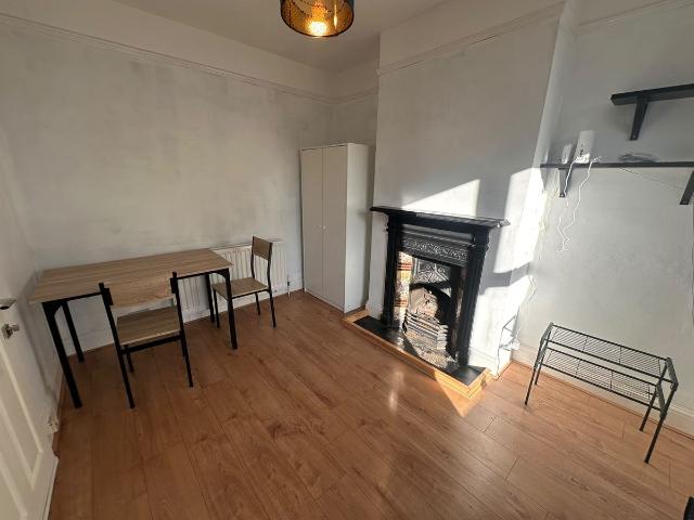 Watling Street, Stone DA2, 4 bed terraced house to rent, £2,000 pcm | PrimeLocation