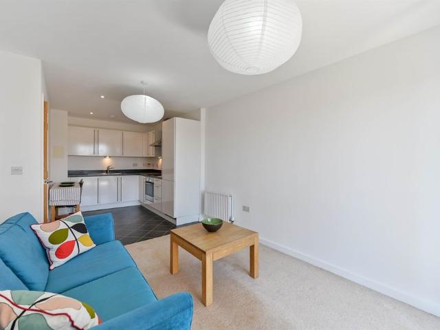 Watlington Street, Reading, RG1 4AY