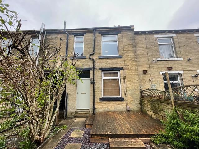Watmough Street, Bradford, West Yorkshire BD7, 2 bed detached house to rent, £595 pcm | PrimeLocation