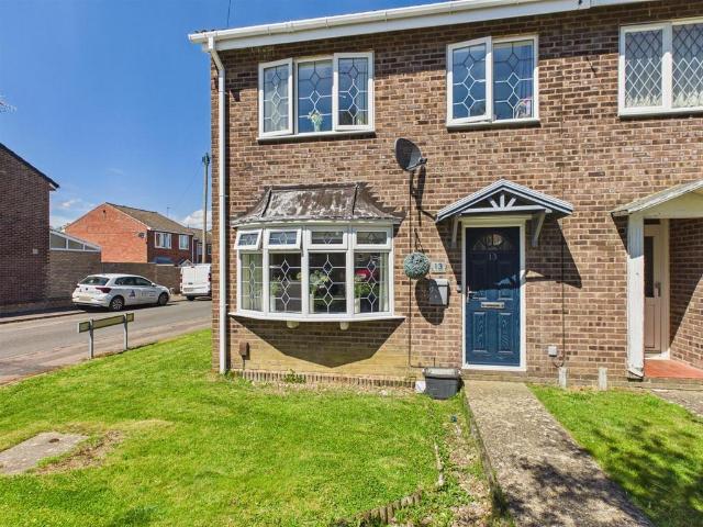 Watson Avenue, Market Harborough 3 bed end of terrace house to rent £1,295 pcm £299 pw