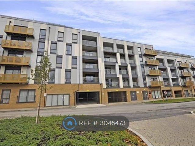 Watson Heights, Chelmsford CM1, 2 bed flat to rent, £1,600 pcm | PrimeLocation