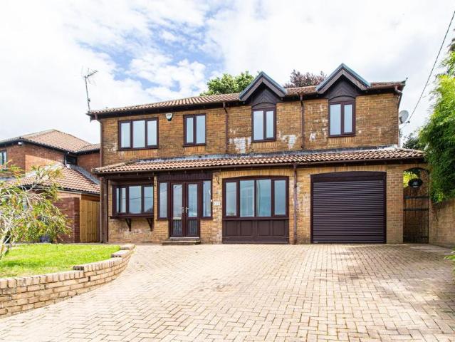 Waun Hir, Efail Isaf, CF38 5 bed detached house to rent £1,750 pcm £404 pw