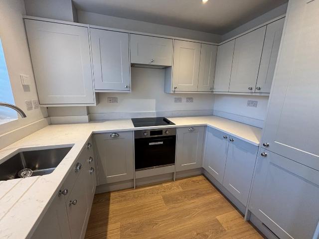 Wavytree Close, Warwick CV34, 2 bed property to rent, £1,250 pcm | PrimeLocation