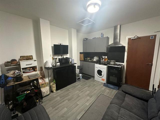 Waveley Road, Coventry CV1, 2 bed shared accommodation to rent, £1,050 pcm | PrimeLocation