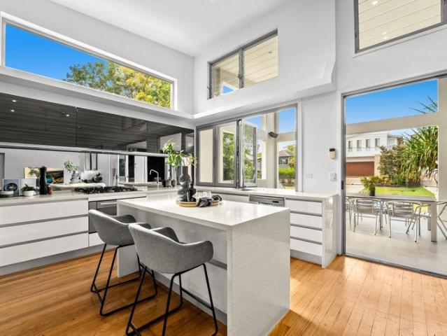 Wavell Heights Two Full Kitchens and Multiple Living Areas