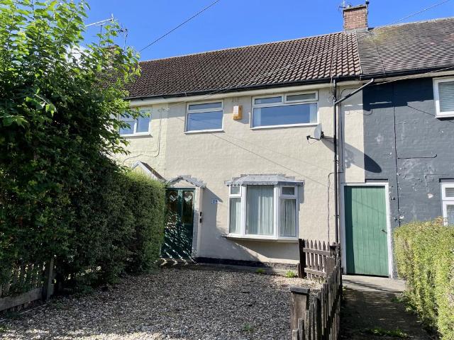 Waveney Road, Hull HU8 3 bed terraced house to rent £850 pcm £196 pw