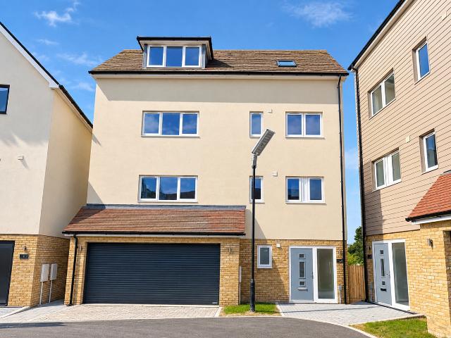 Waves Way, Romney Marsh TN29, 4 bed property to rent, £2,500 pcm | PrimeLocation
