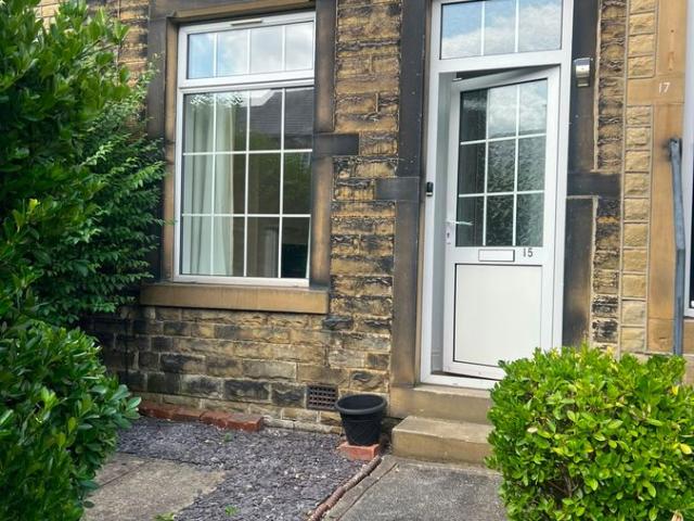 Waverley Terrace, Huddersfield HD1, 2 bed shared accommodation to rent, £725 pcm | PrimeLocation