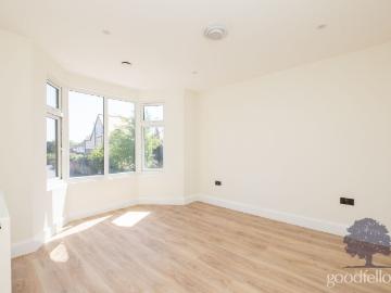 Waverley Way, Carshalton SM5, 1 bed flat to rent, £1,650 pcm | PrimeLocation