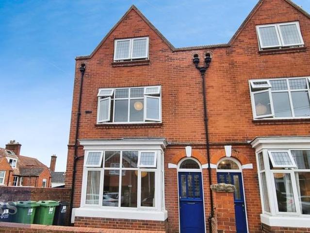 Waverley Avenue, Exeter 6 bed house to rent £6,110 pcm £1,410 pw