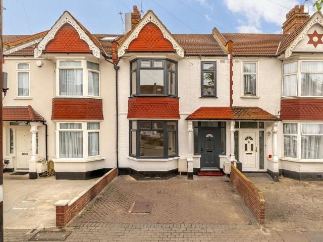 Waverley Avenue, Wembley HA9 4 bed terraced house to rent £3,500 pcm £808 pw