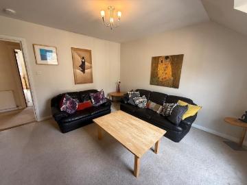 Waverley Park, Edinburgh, EH8 3 bed flat to rent £2,495 pcm £576 pw