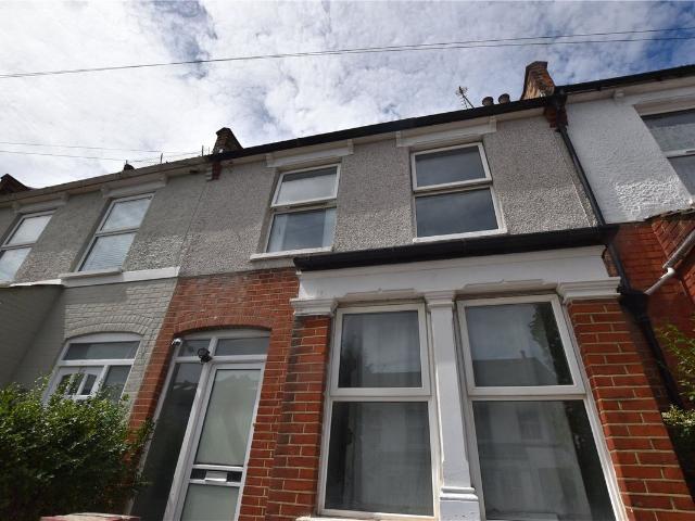 Waverley Road, London SE25, 4 bed terraced house to rent, £2,300 pcm | PrimeLocation