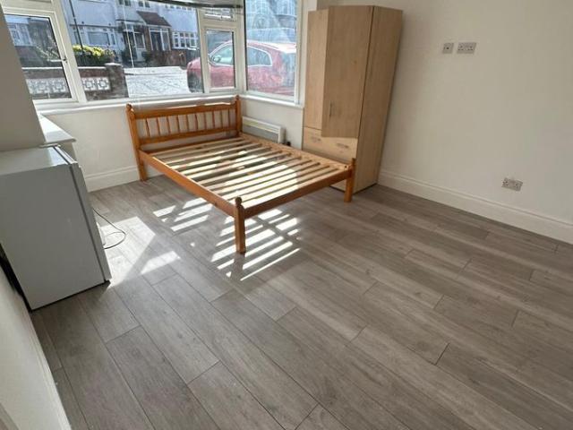 Waverley Road, Rayners Lane HA2, 6 bed semi detached house to rent, £5,000 pcm | PrimeLocation
