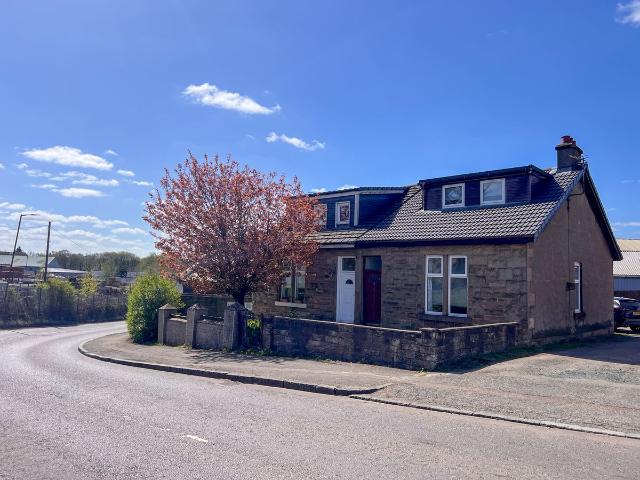 Waverley Street, Coatbridge ML5, 3 bed bungalow to rent, £1,200 pcm | PrimeLocation