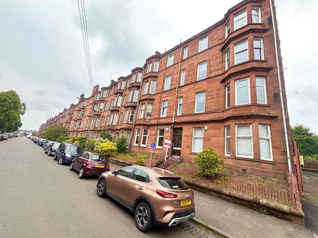 Waverley Street, Glasgow G41, 1 bed flat to rent, £950 pcm | PrimeLocation