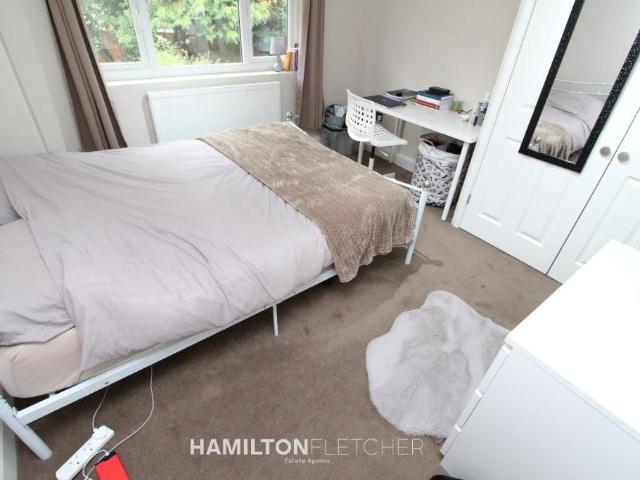 Waybrook Crescent, Reading, RG1 4 bed house to rent £2,600 pcm £600 pw