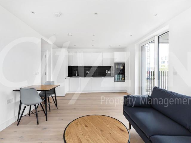 Wayfare House, 9 Escapade Place, London E14, 1 bed flat to rent, £2,167 pcm | PrimeLocation