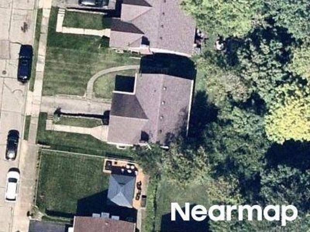 Waymont Ln