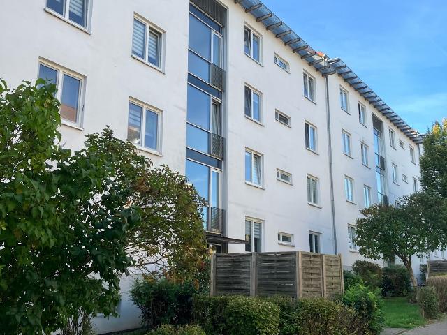 WBS benötigt für Einzug in geräumige Wohnung im 1.Obergeschoss!