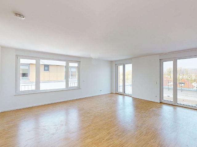WBS erforderlich!* Moderne 5 Zimmer Neubauwohnung im Quartier unsr Weinheim