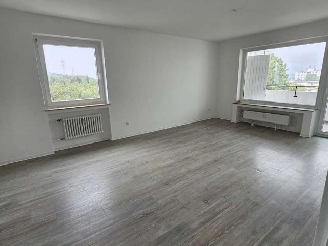 WBS notwendig* Helle 3 Raum Wohnungim 7. Stock mit Balkon in Iserlohn, Bieler Straße