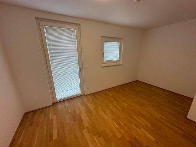 WG Zimmer 1210 Wien, Mizzi Günther Weg 1