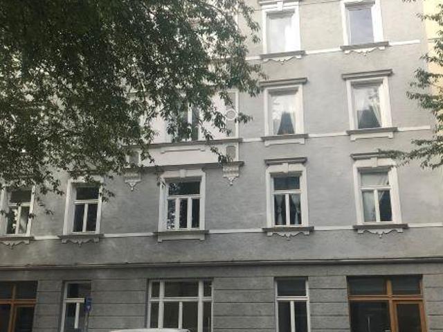 WG Zimmer in wunderschöner 3 Zimmer Frauen WG im beliebten Westend