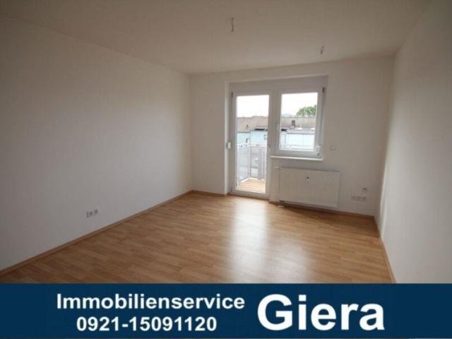 WG Zimmer mit eigenem Bad und Balkon in 3er WG