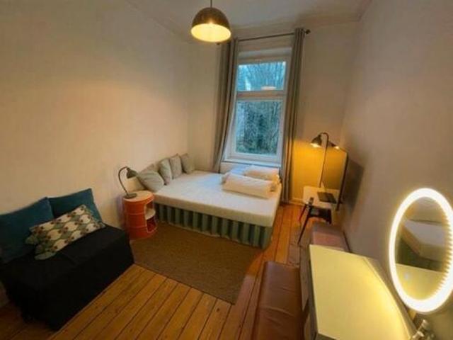 WG Zimmer nahe Schanze und Kiez, ab sofort