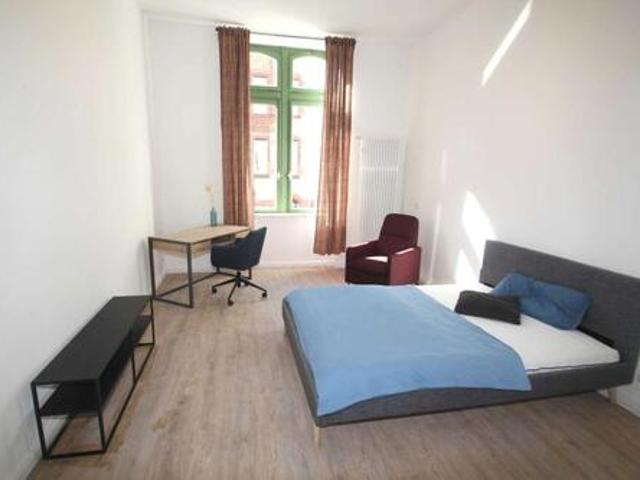 WG Apartment mit eigenem Bad ! Wohnen mitten im Leben, fußläufig zum Main