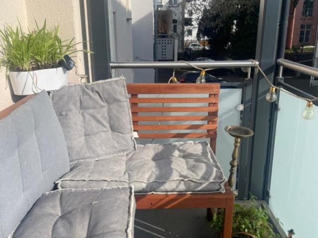 WG geeignet, 7 Zimmer, Balkon, PKW Stellplatz, Tageslichtbäder