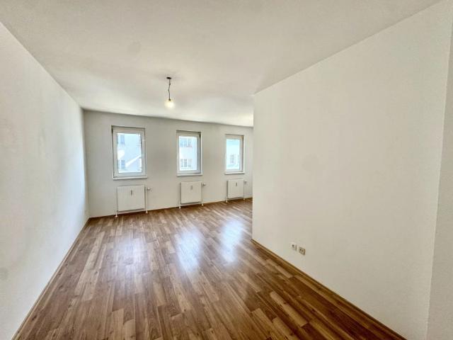 WG Geeignet! 3 Zimmerwohnung mit Balkon in 1120 Wien nahe Bahnhof Meidling zu vermieten!