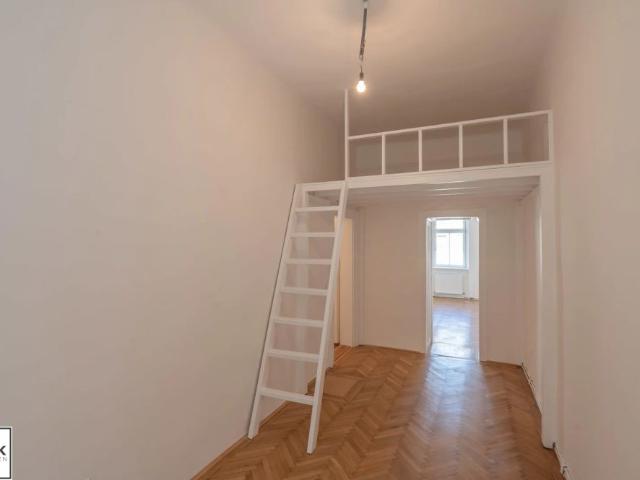 WG geeignet! Großzügige 2,5 Zimmer Wohnung 105m² unbefristet  Untere Viaduktgasse ~ ab 01.12 beziehbar!