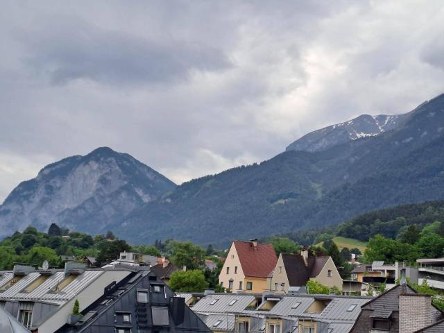 WG geeignete 2 Zimmerwohnung mit Terrasse und Balkon WG geeignet