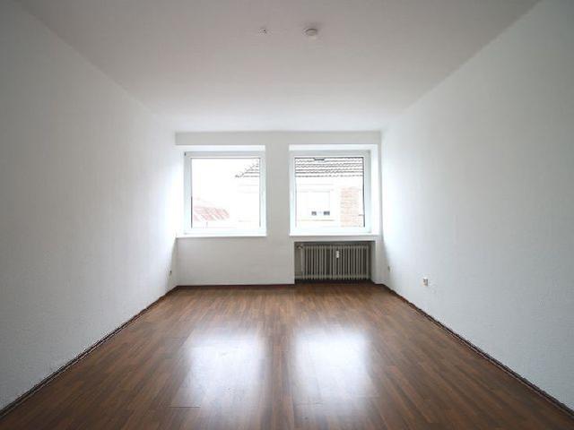 WG GEEIGNETE 2 ZIMMERWOHNUNG IN DER KREFELDER FUSSGÄNGERZONE ZU MIETEN!