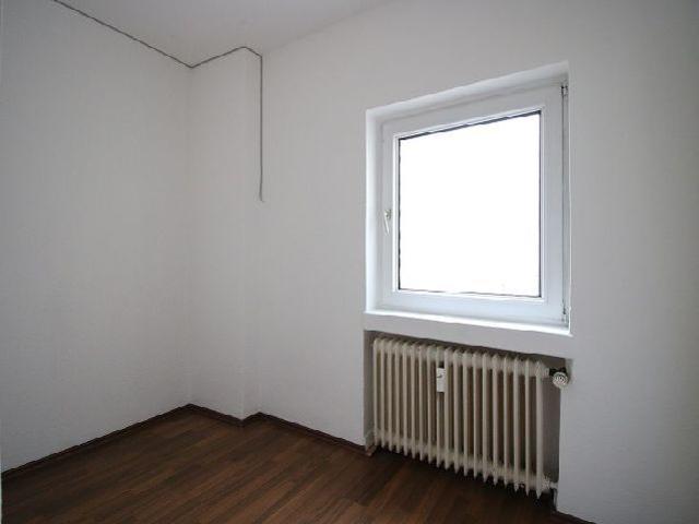 WG GEEIGNETE 2 ZIMMERWOHNUNG IN DER KREFELDER FUSSGÄNGERZONE ZU MIETEN!