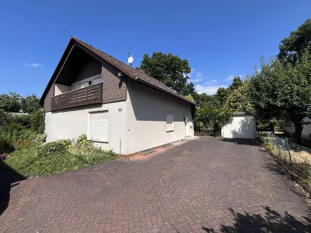 WG geeignete 2 Zimmer Wohnung mit Garten in ruhiger Lage