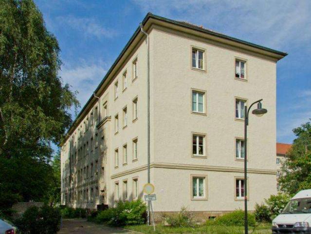 WG geeignete 2 RWE in Uninähe!