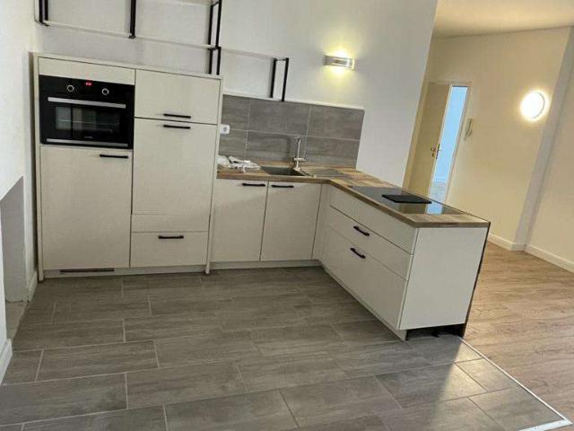 WG geeignete 4 Zimmer Wohnung im Zentrum