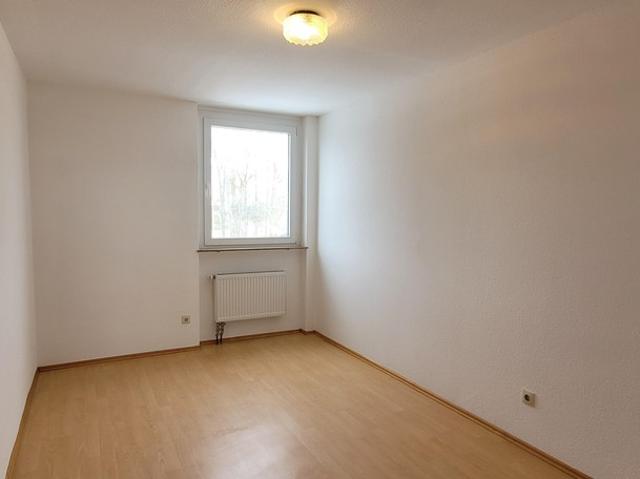 Wg geeignete, renovierte 3 Zimmer Wohnung mit Einbauküche im Stadtzentrum