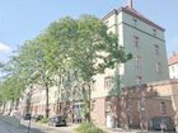 WG Klassiker mit Balkon: 3 Zi Wohnung in der Neustadt