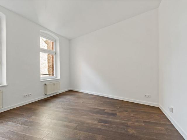 WG´s Aufgepasst! 6,5 Raumwohnung mit Einbauküche in der Röserstraße zu vermieten!