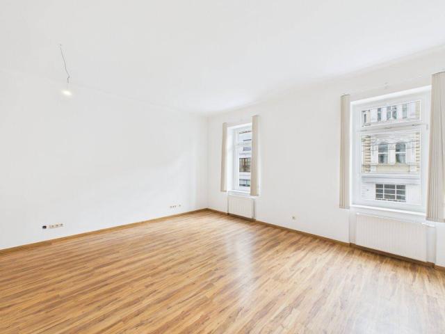 WGs aufgepasst Geräumige großzügige 4 Zimmer Wohnung in zentraler Lage in Linz ab sofort zu vermieten