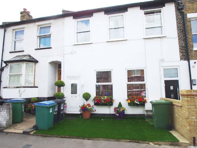 WD17, Watford, Terraced house to rent, £1,250 pcm | PrimeLocation