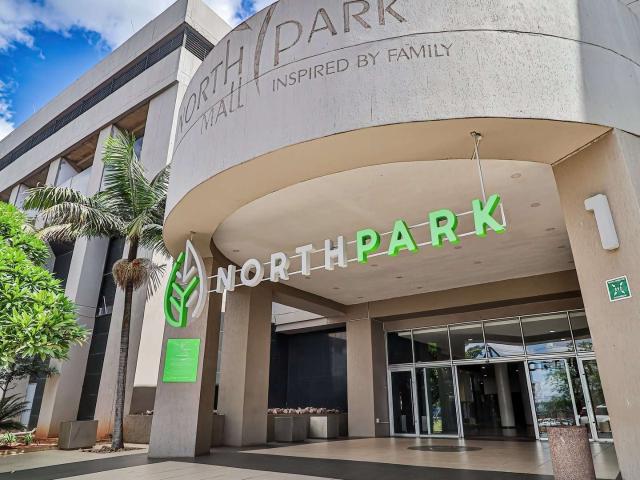We present to you this bachelor flat in the heartbeat of Pretoria North situated at the North Park Apartments